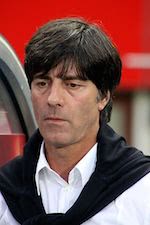 Löw findet das CL-Ausscheiden der Bayern auch positiv