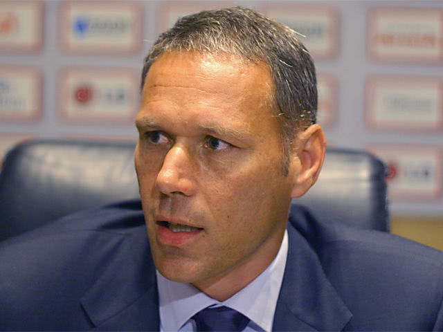 Marco Van Basten plant WM-Revolution