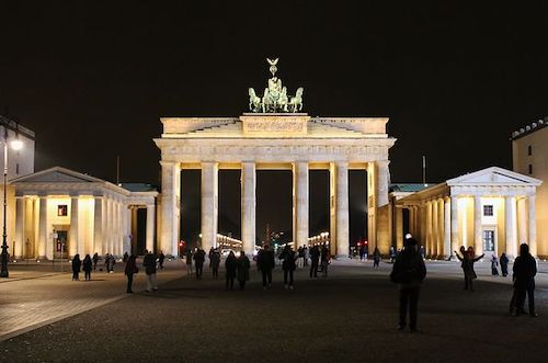 Brandenburger Tor in Berlin als Spielort der EM 2024 in Deutschland